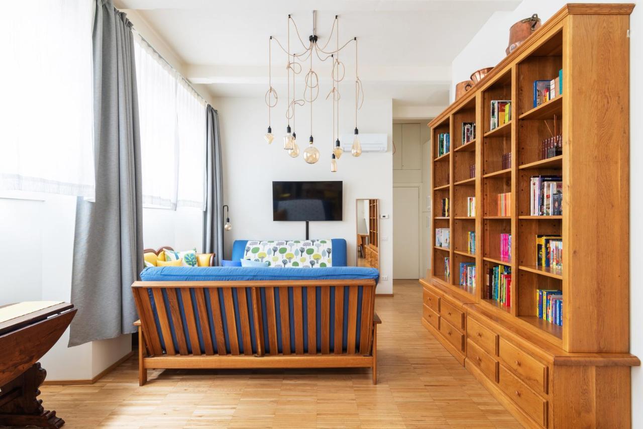 La Casa Colorata - Flats In Milan - Bocconi, Milan